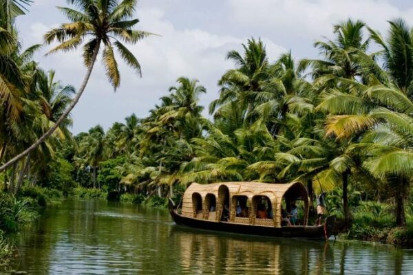 Kerala With Kumarakom (Honeymoon Special)